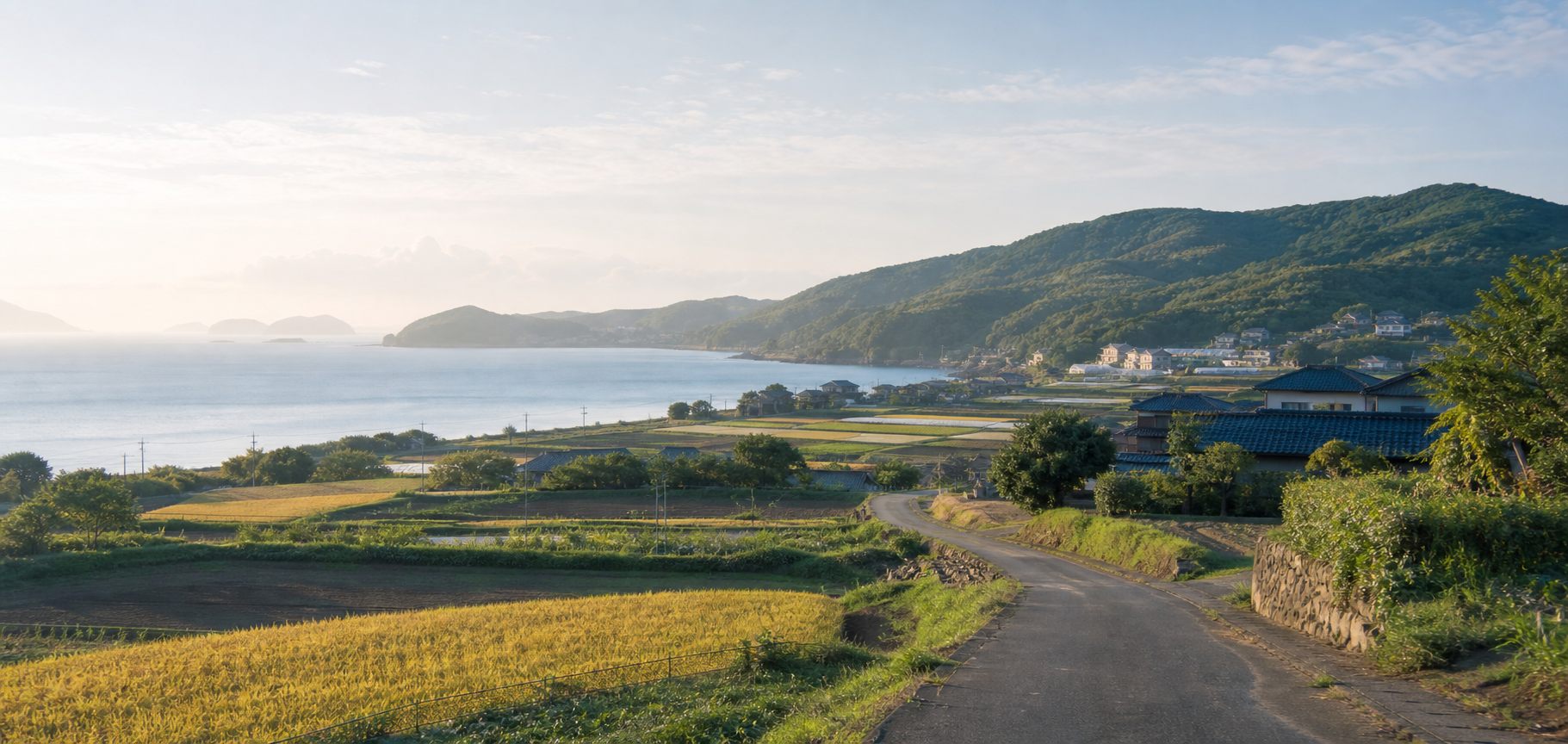 海辺と田園と低い山がある糸島の田舎暮らしのイメージ風景